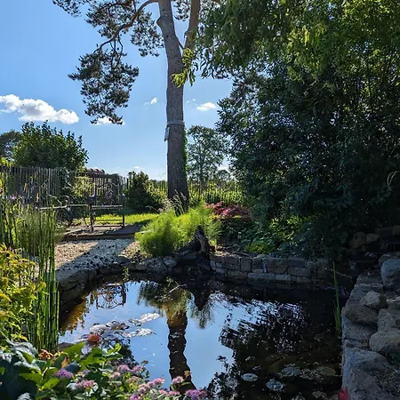 Un Cadre Fleuri Villa Cardroc Exterior photo
